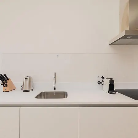 High-quality Refined 1 Bedroom In Downtown Apartamento