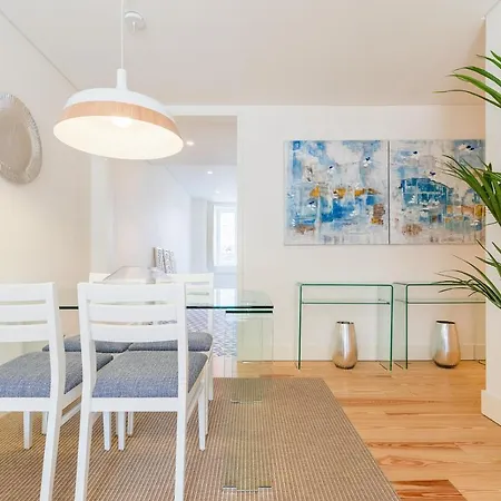 High-quality Refined 1 Bedroom In Downtown Lisboa