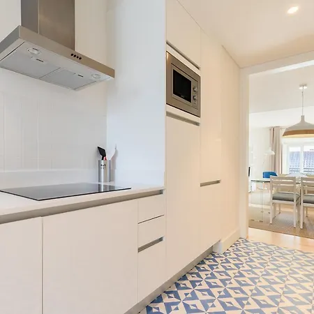High-quality Refined 1 Bedroom In Downtown Lisboa